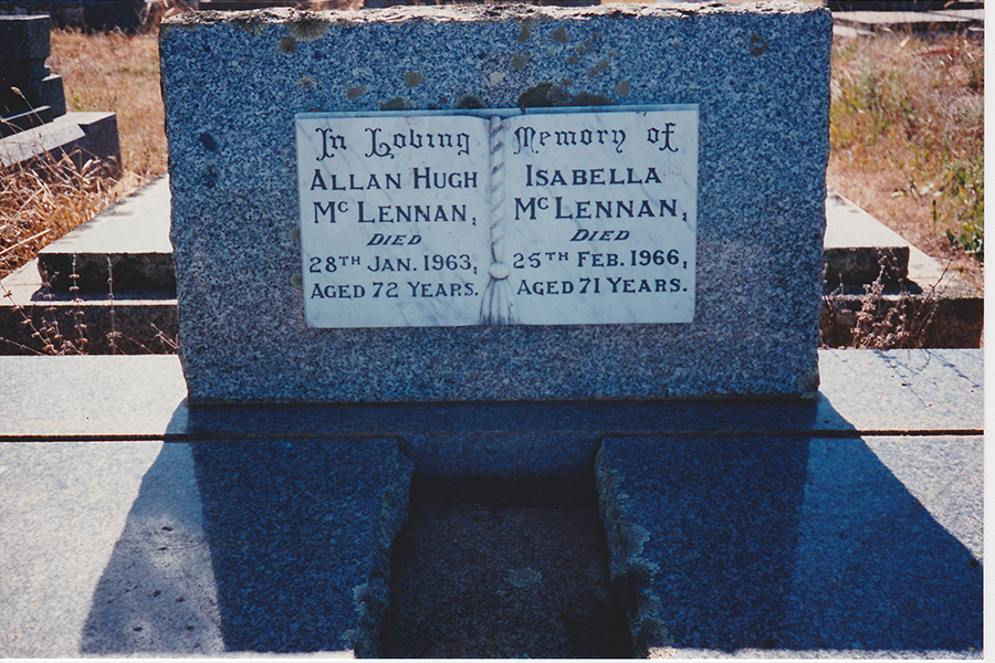 Photo of headstones/Allan Hugh McLennan d1963 hdstn Taralga stonequarry